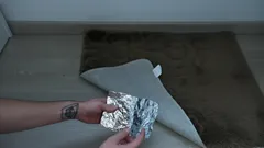 Çin ve Almanya'da Halının Altına Folyo Koyma Alışkanlığı Neden Yaygın?