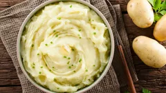 En Yumuşak Patates Püresi Nasıl Yapılır: Gizli Malzemeyi Ekleyin, Ve Bu Malzeme Tereyağı Değil